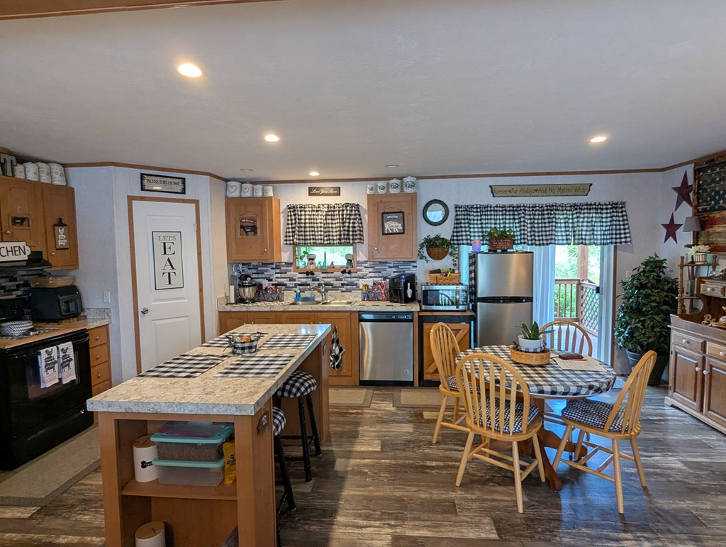 235 Ice Mine Rd