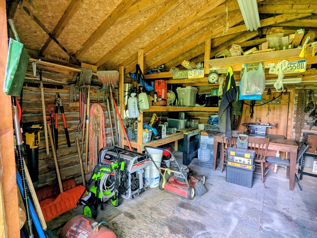 235 Ice Mine Rd