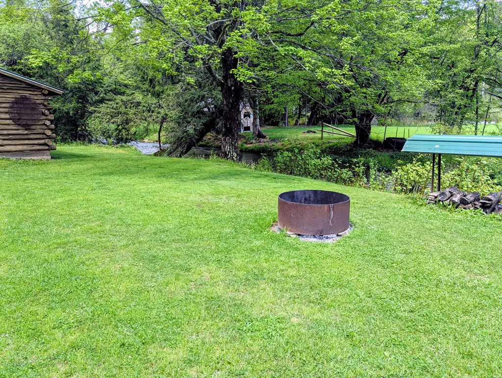 235 Ice Mine Rd