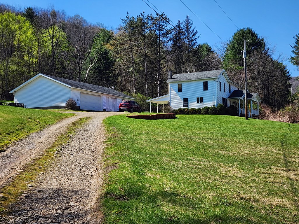 949 Streeterbrook Rd