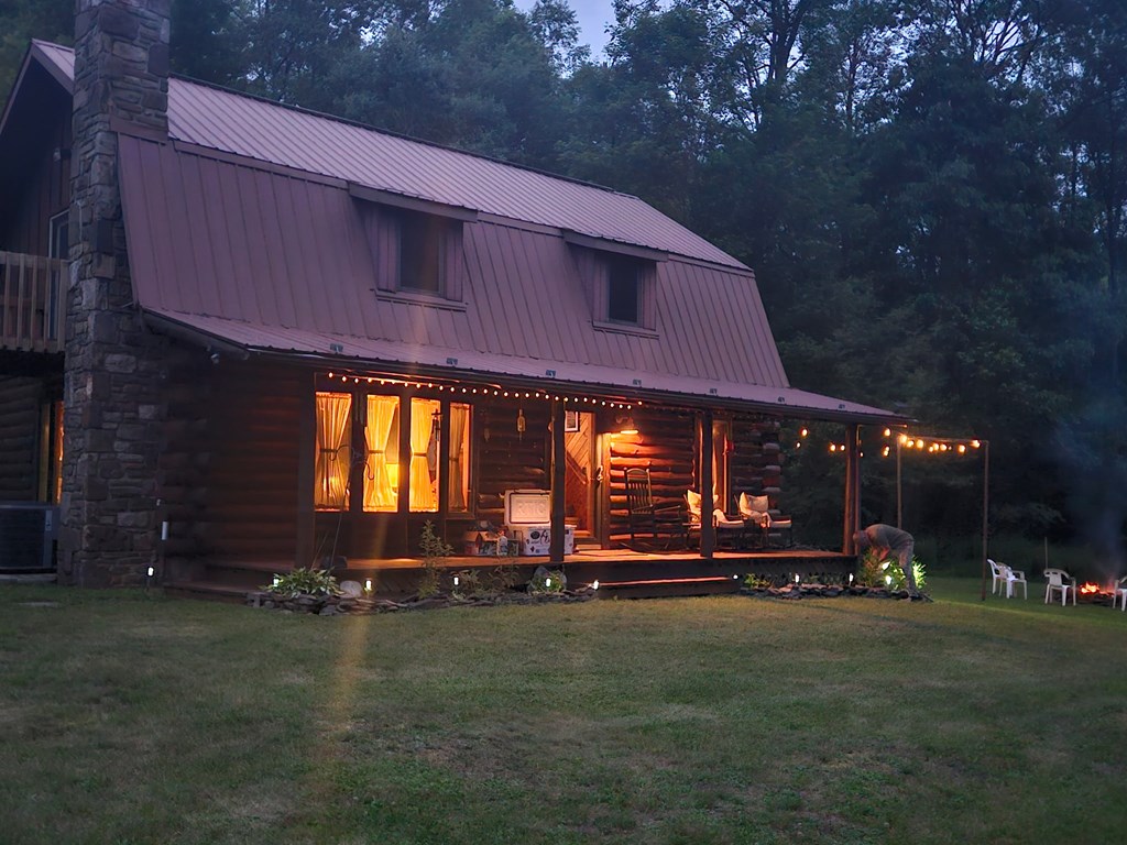 122 Raven Hill Rd