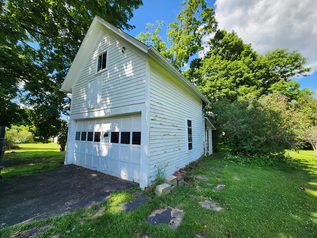 122 N Union St