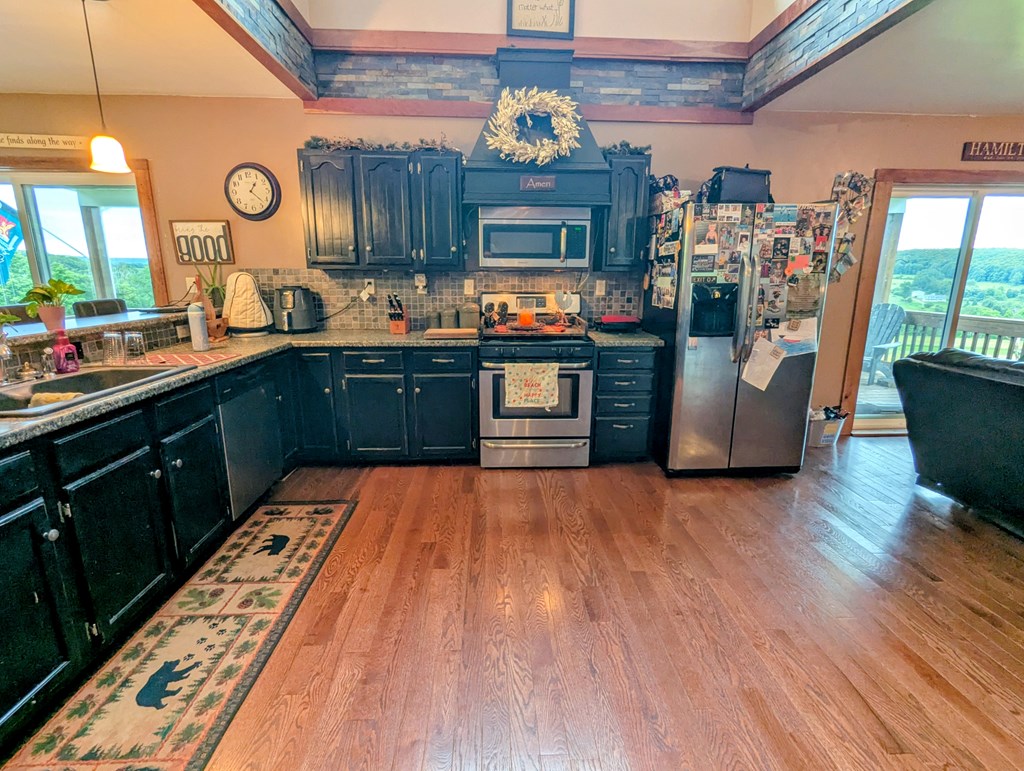 127 Gee Hill Road