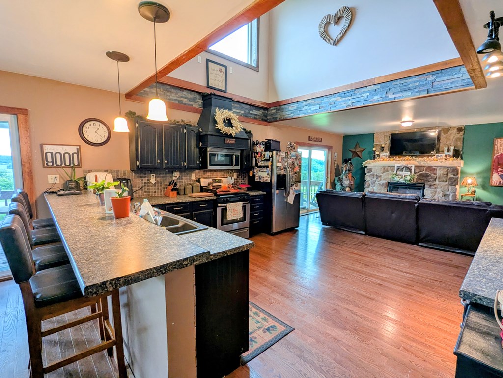 127 Gee Hill Road