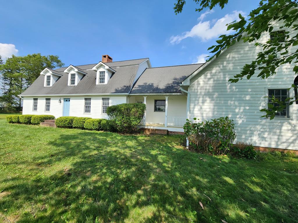 2055 Fox Hill Rd
