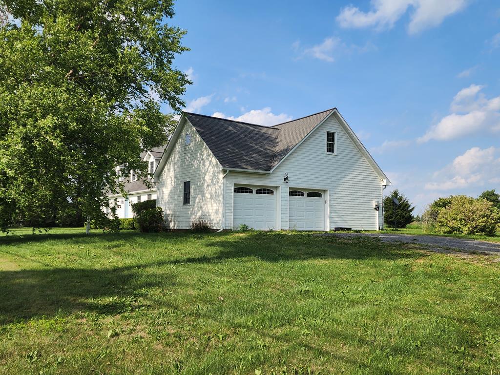 2055 Fox Hill Rd