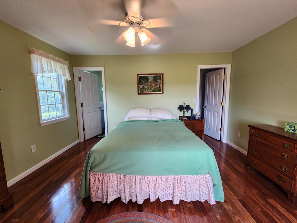 2055 Fox Hill Rd