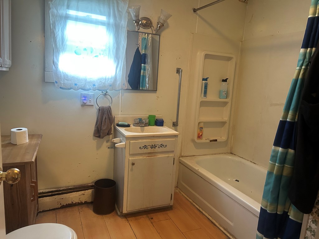 107 W Fourth Street