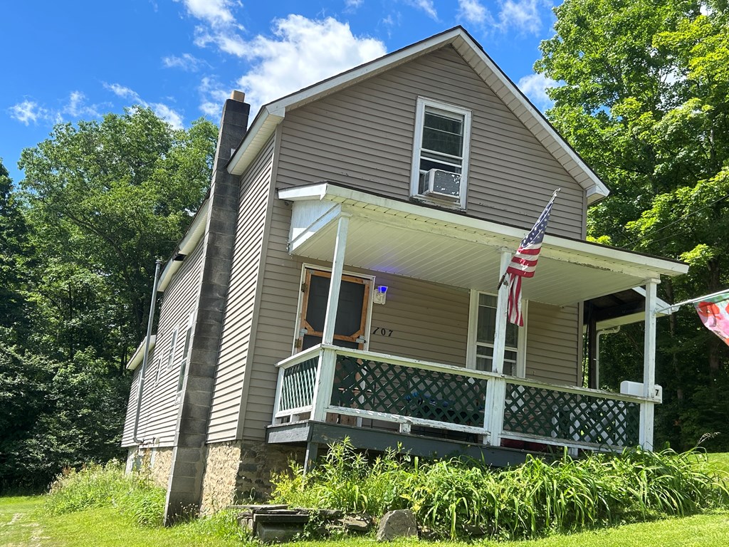 107 W Fourth Street