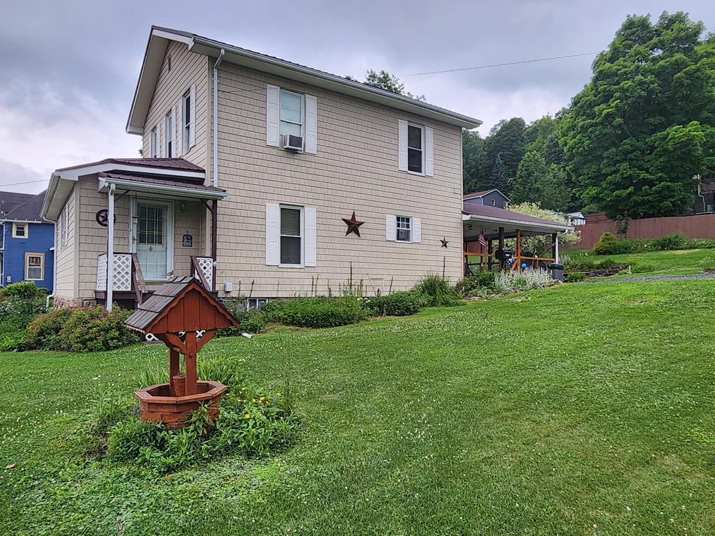 607 North West St