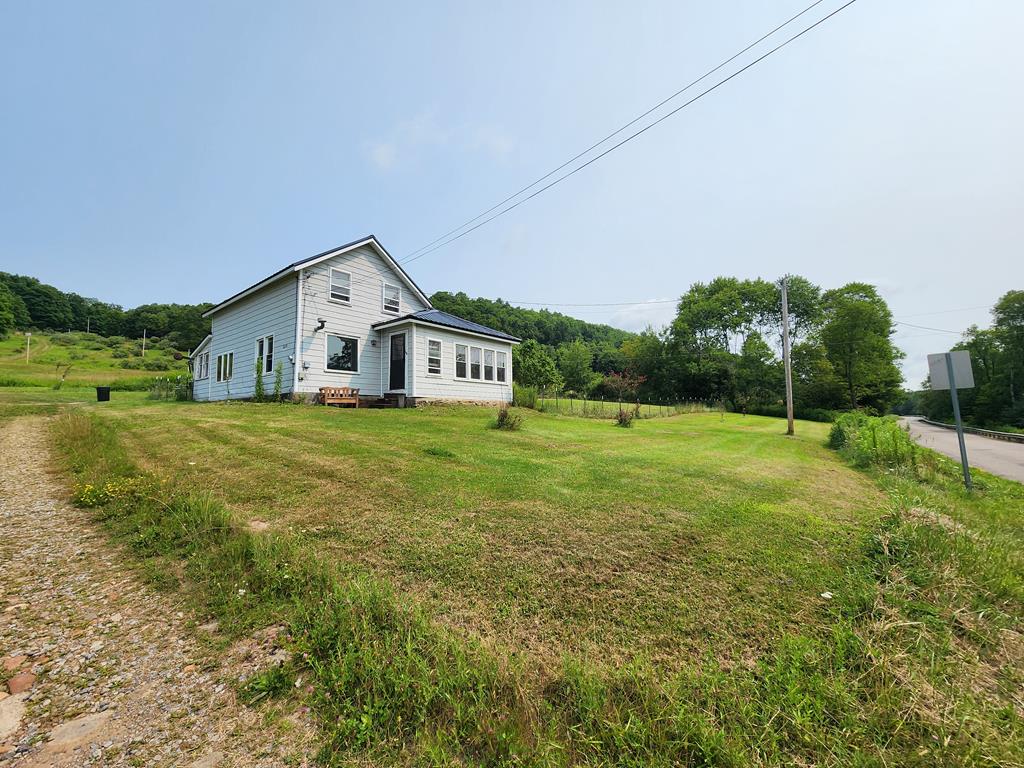 1639 Eleven Mile Rd