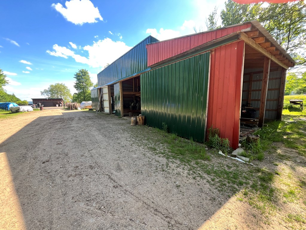 882 Alma Hill Road