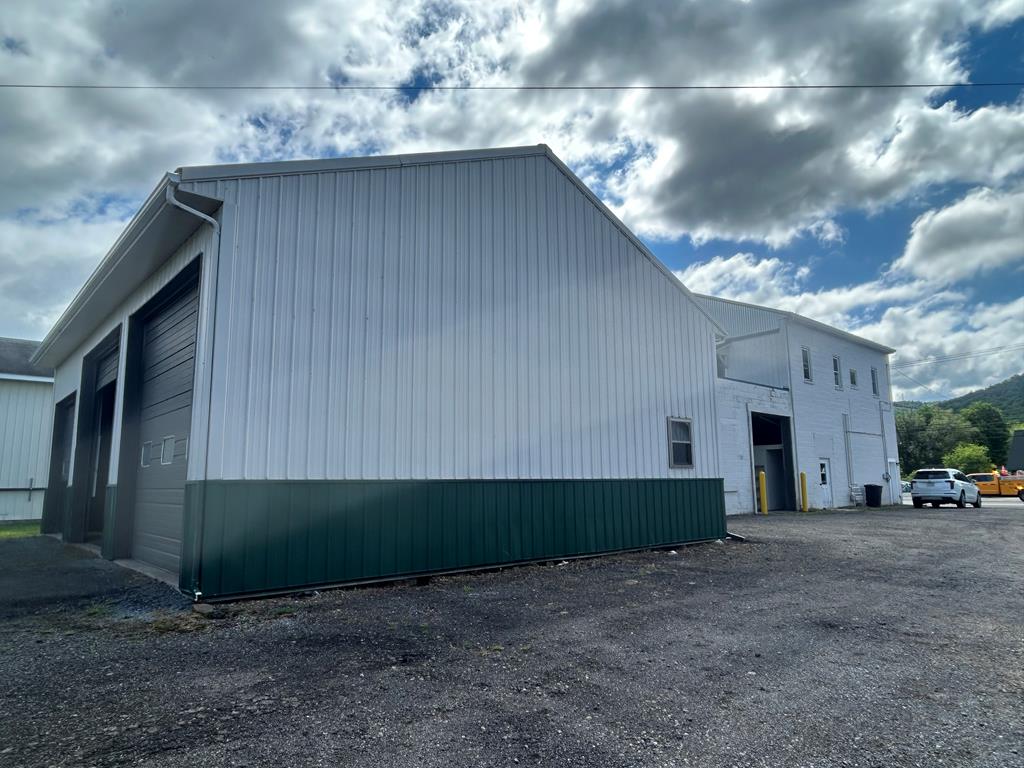 278 Rt 6 West