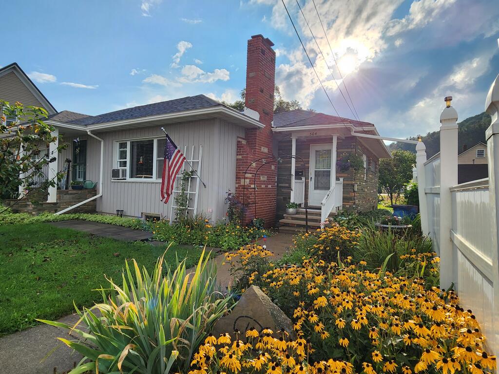 304 S West