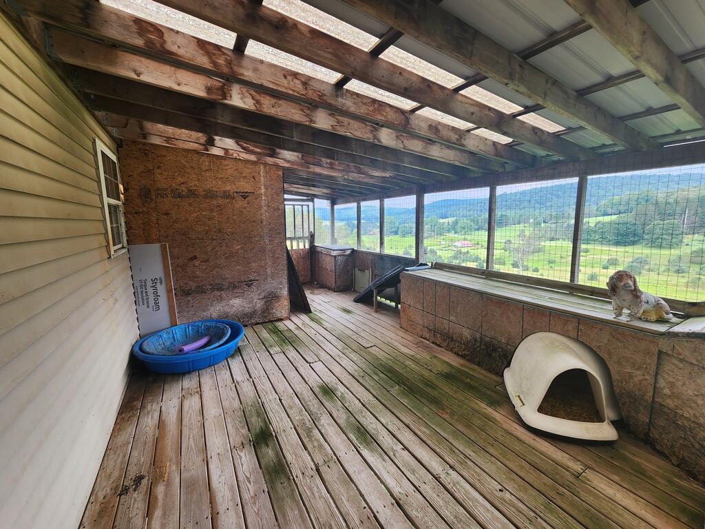 104 Oak Lane
