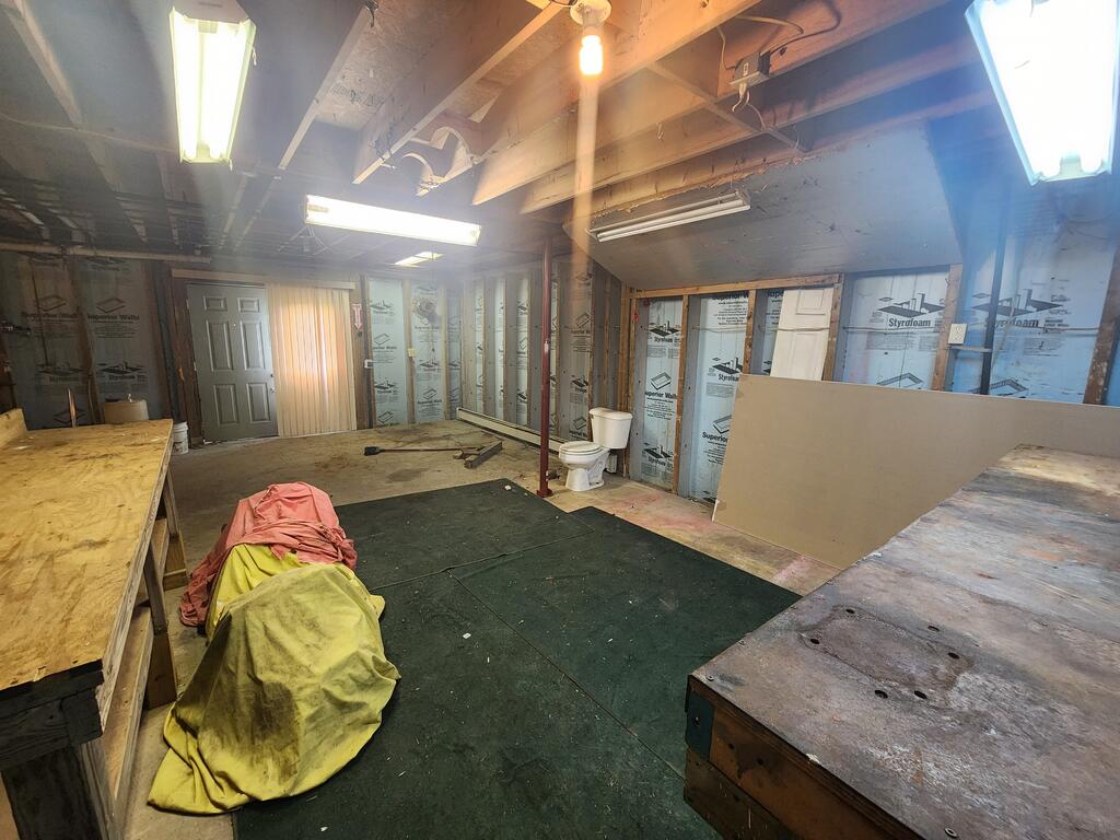 104 Oak Lane