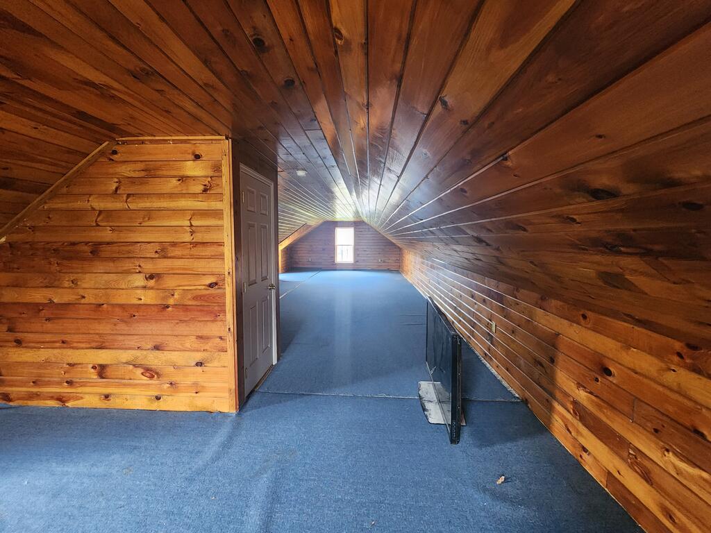 104 Oak Lane