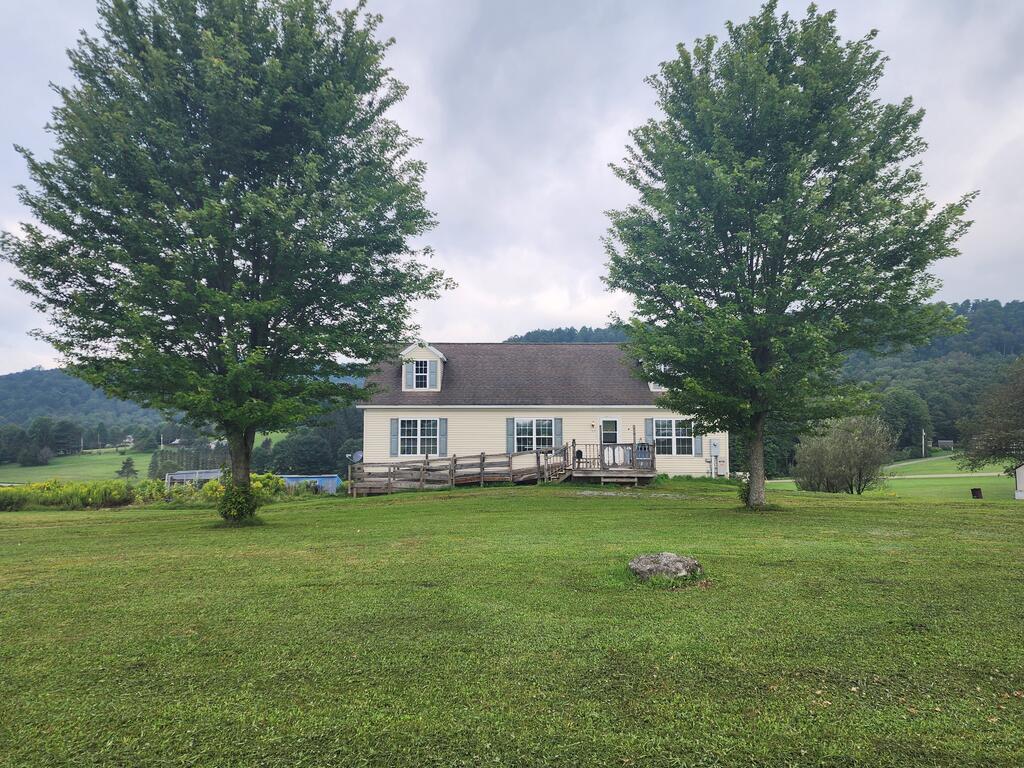 104 Oak Lane