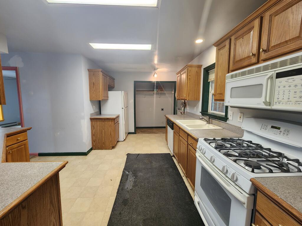 104 Oak Lane