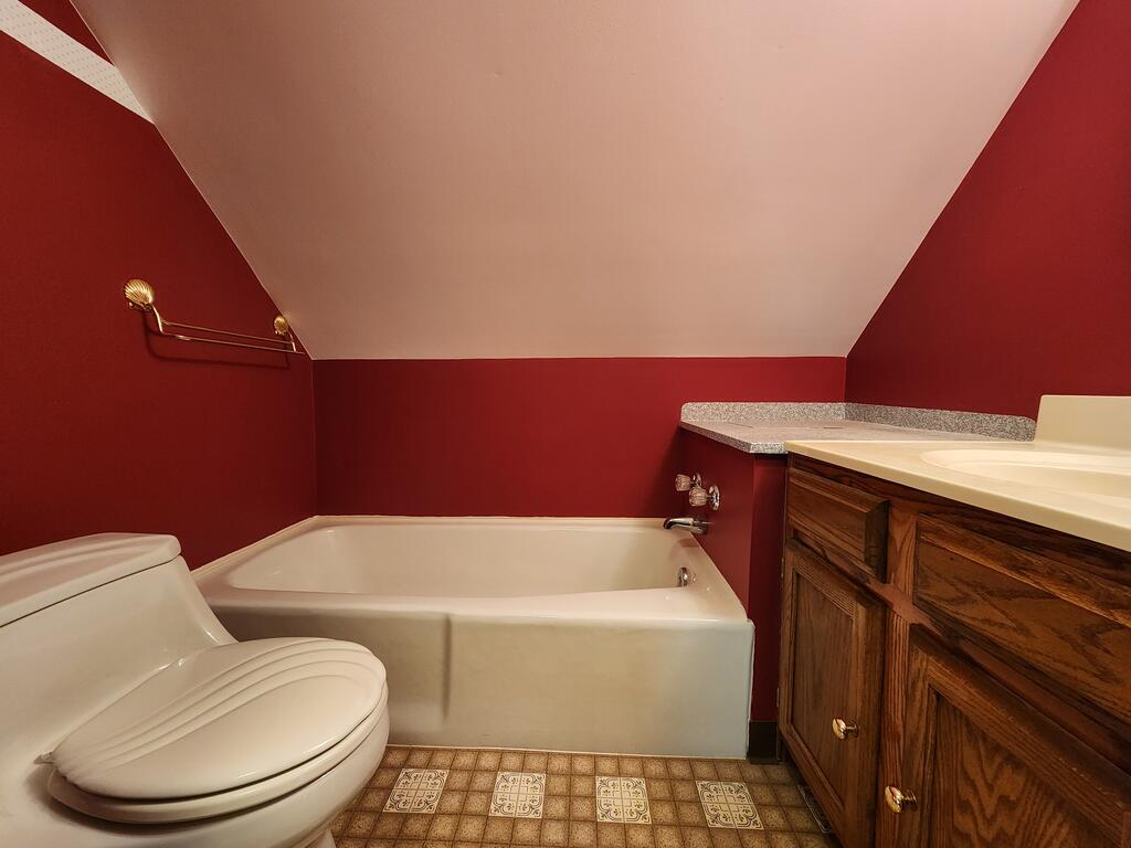 26 Jenkins Hill West