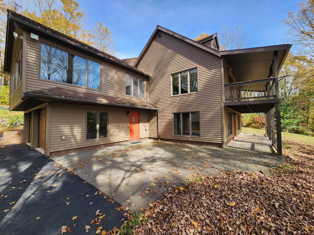 26 Jenkins Hill West