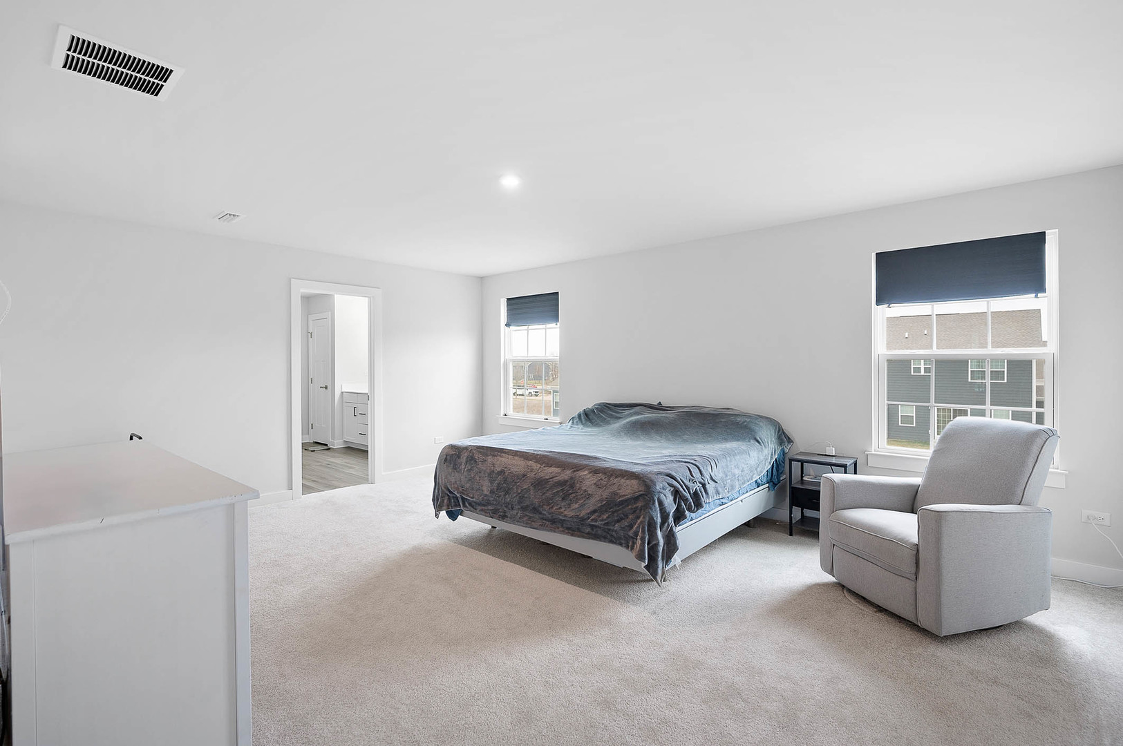 332 Gillett Street