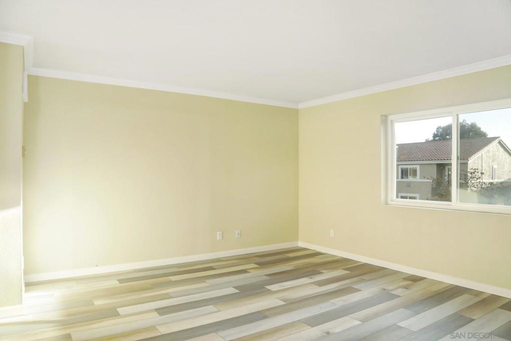 7505 Charmant Dr 1612