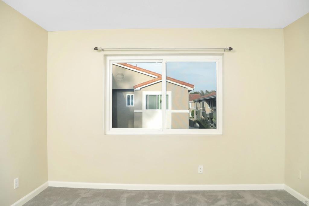 7505 Charmant Dr 1612