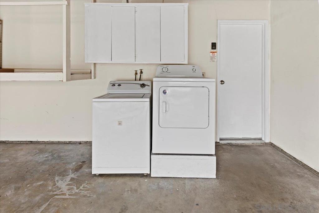 9840 Apple Tree Dr E