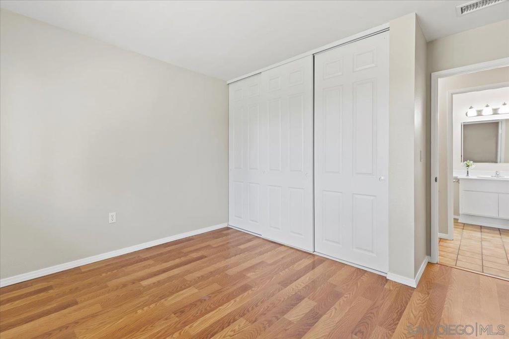 9840 Apple Tree Dr E