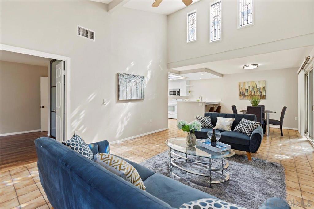 9840 Apple Tree Dr E