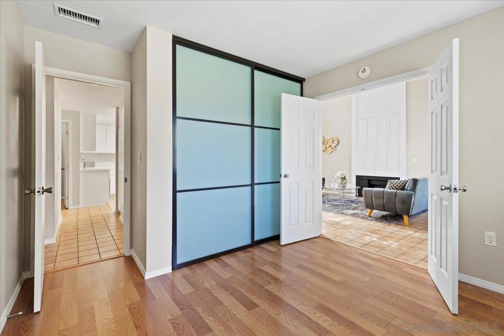 9840 Apple Tree Dr E