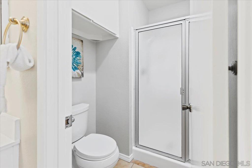 9840 Apple Tree Dr E