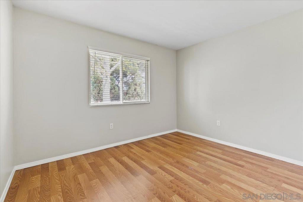 9840 Apple Tree Dr E