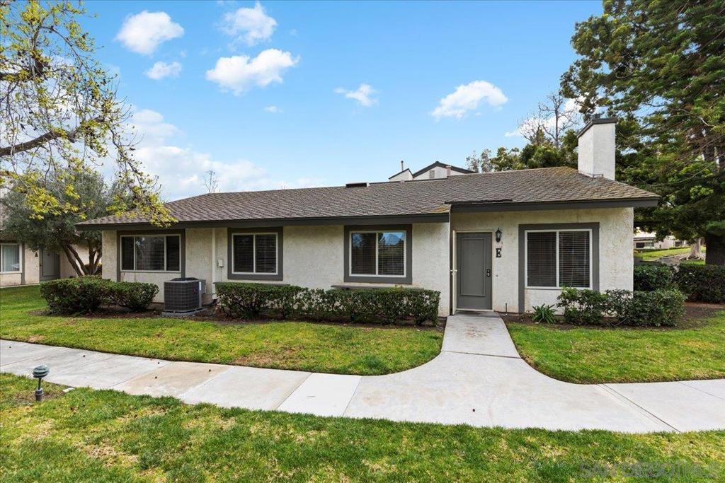 9840 Apple Tree Dr E