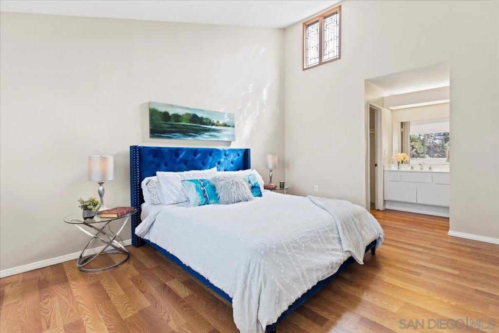 9840 Apple Tree Dr E