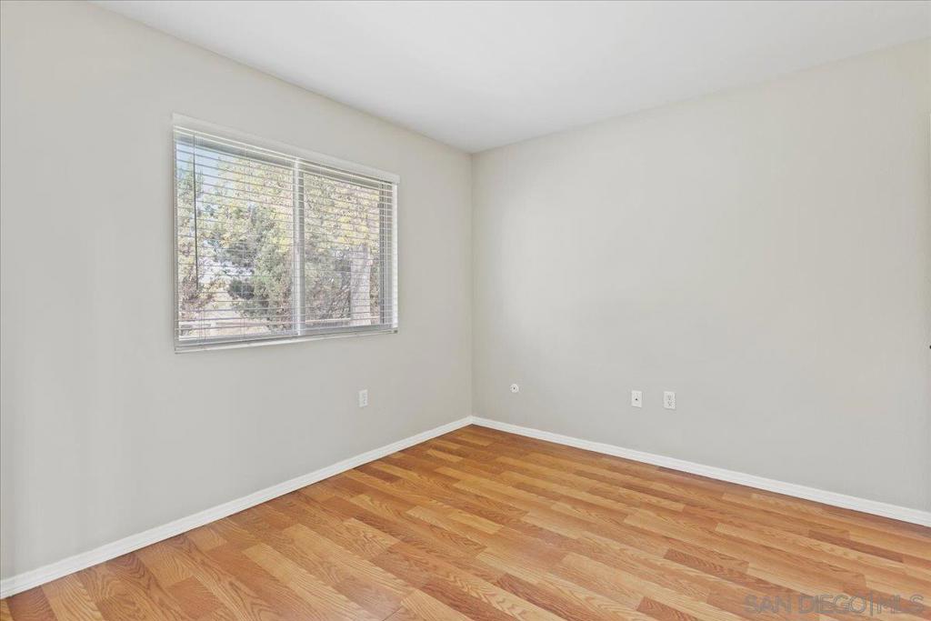 9840 Apple Tree Dr E