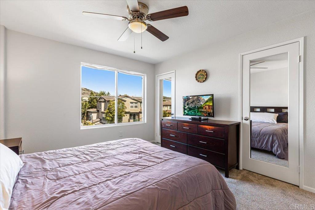 1463 Paseo Aurora
