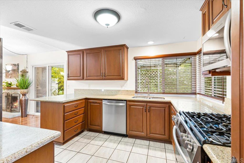 2520 Graystone Place