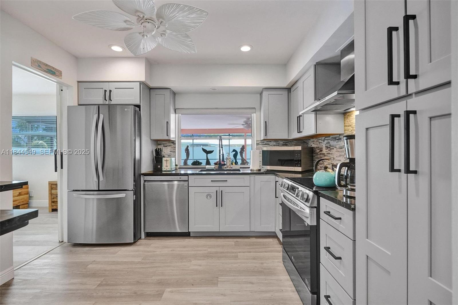 1014 SE 14th Avenue