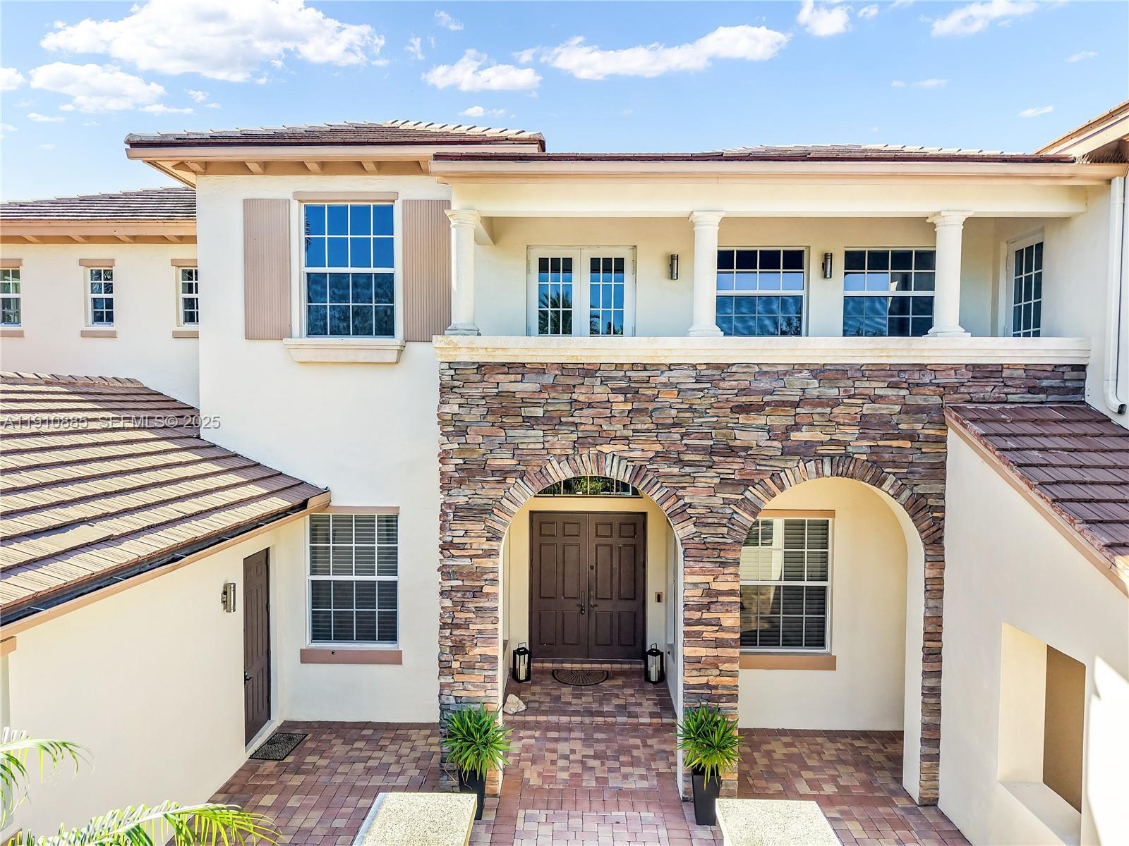 12008 NW 69th Court