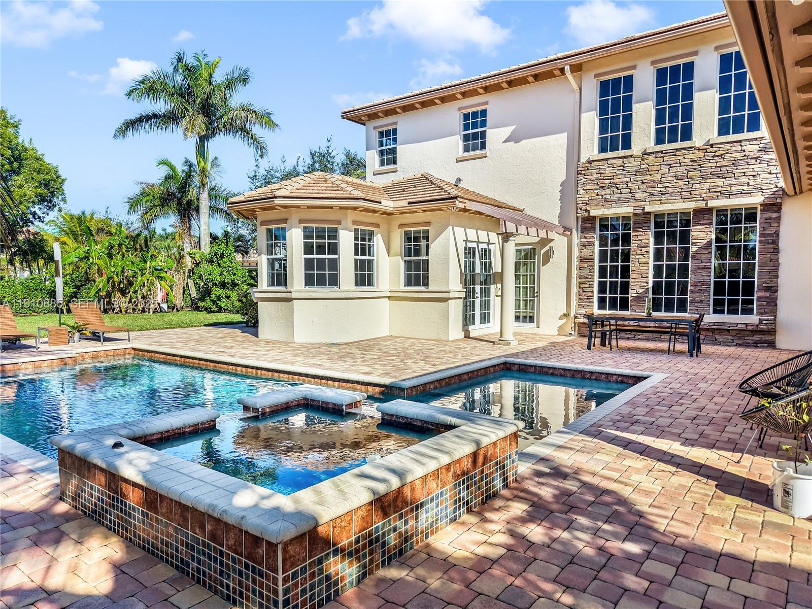 12008 NW 69th Court
