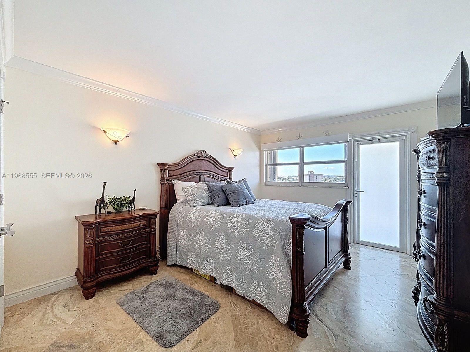 328 N Ocean Boulevard 1005