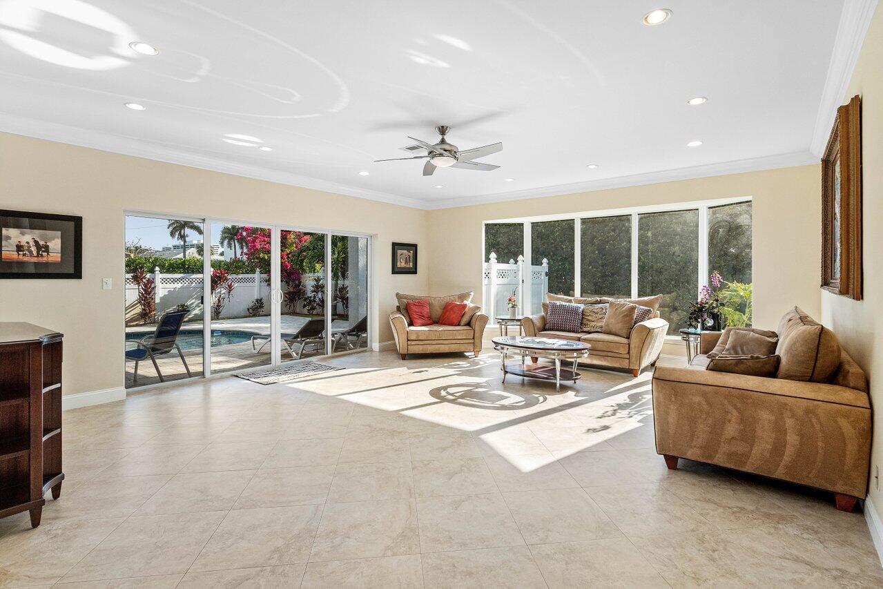 899 S Granada Drive