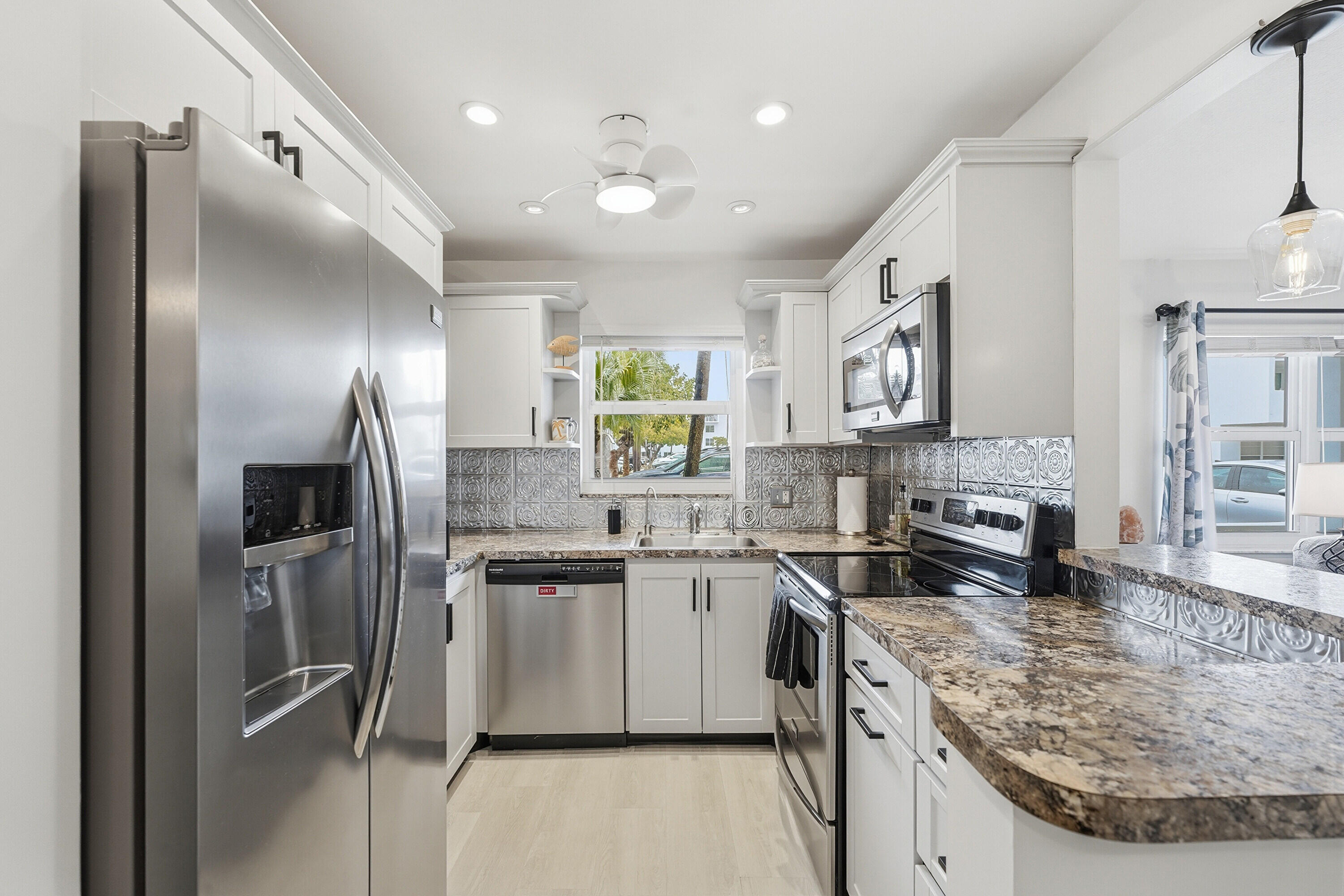 2860 NE 14th Street Causeway Unit 107