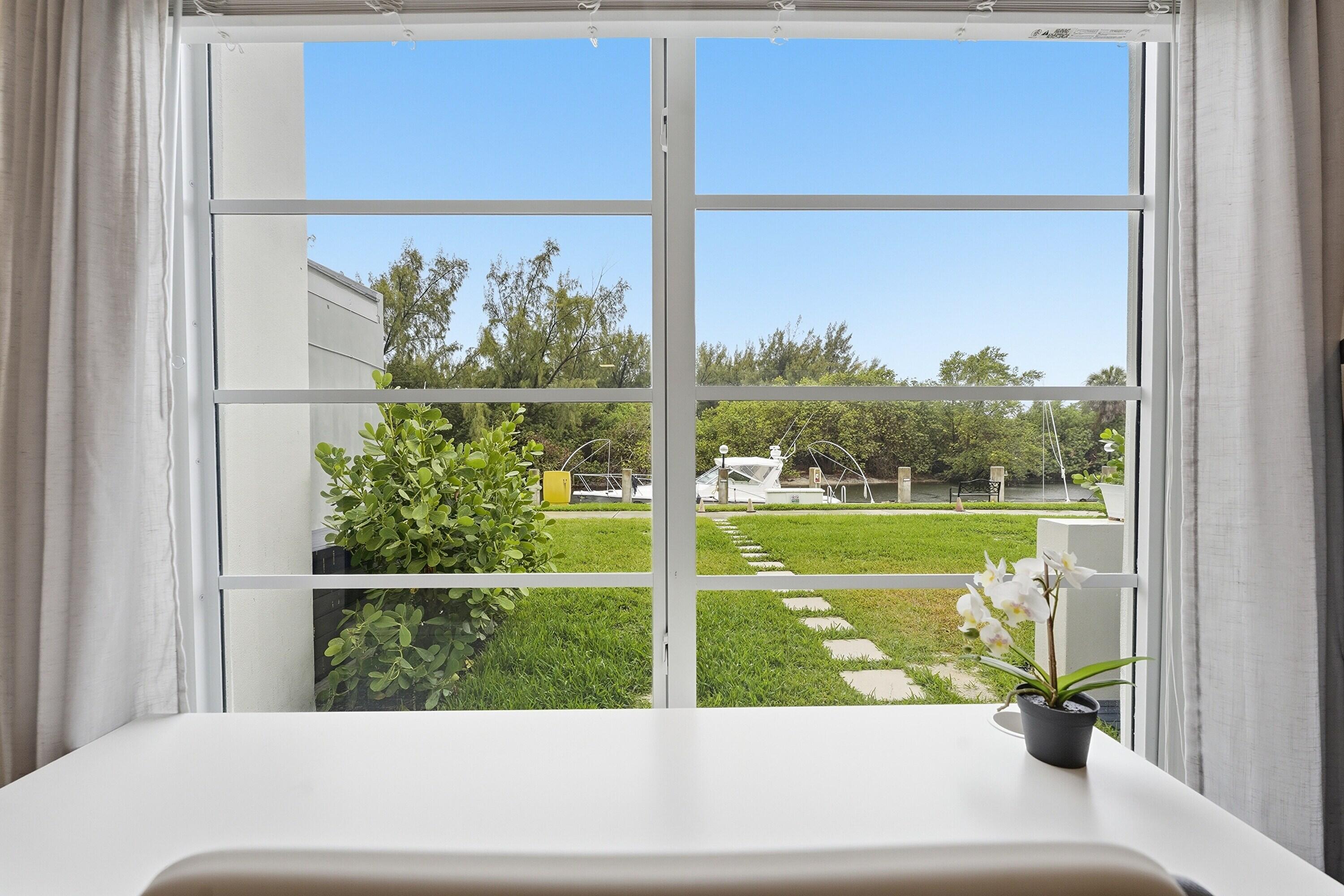 2860 NE 14th Street Causeway Unit 107