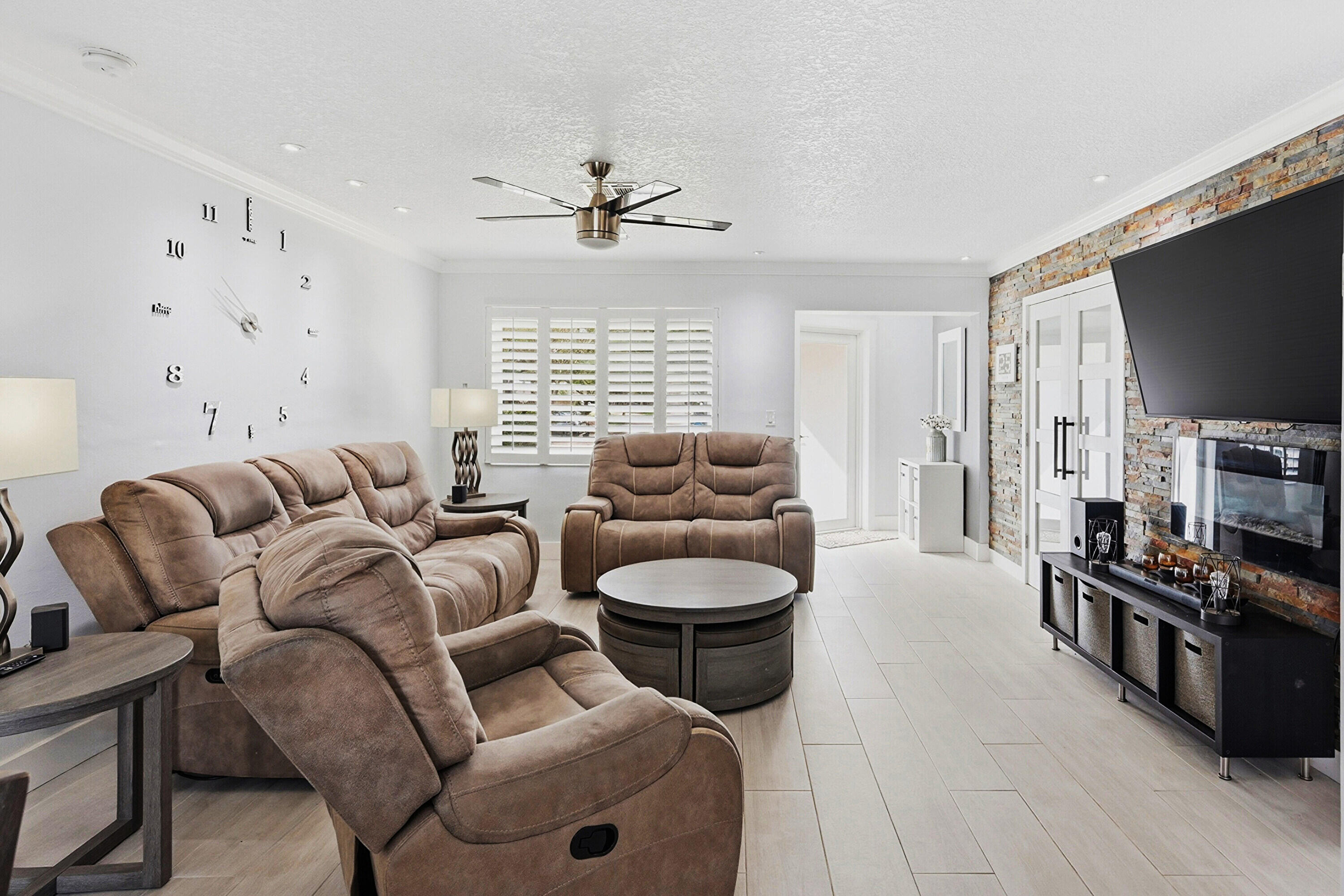 4001 NW 4th Court