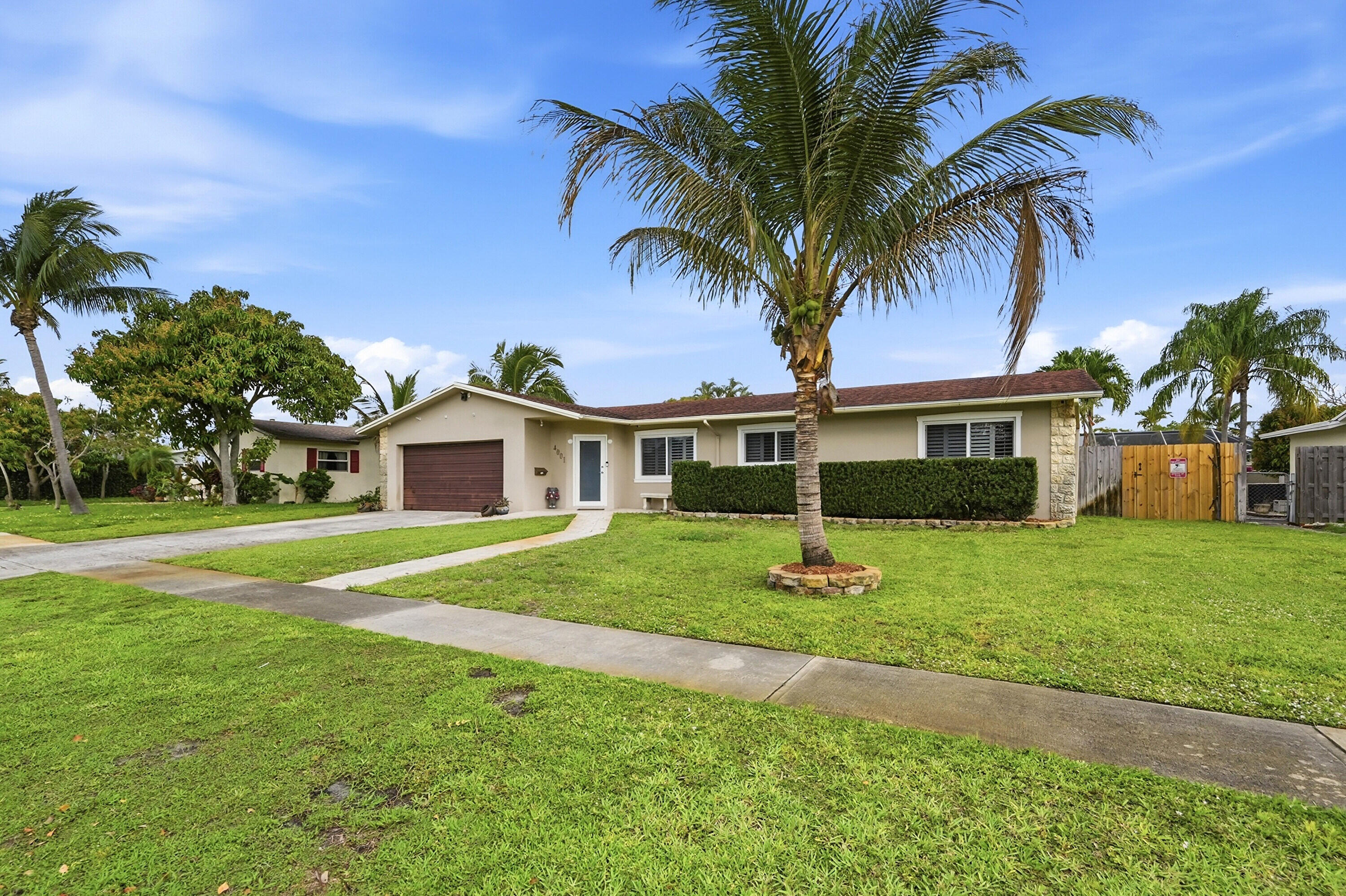 4001 NW 4th Court