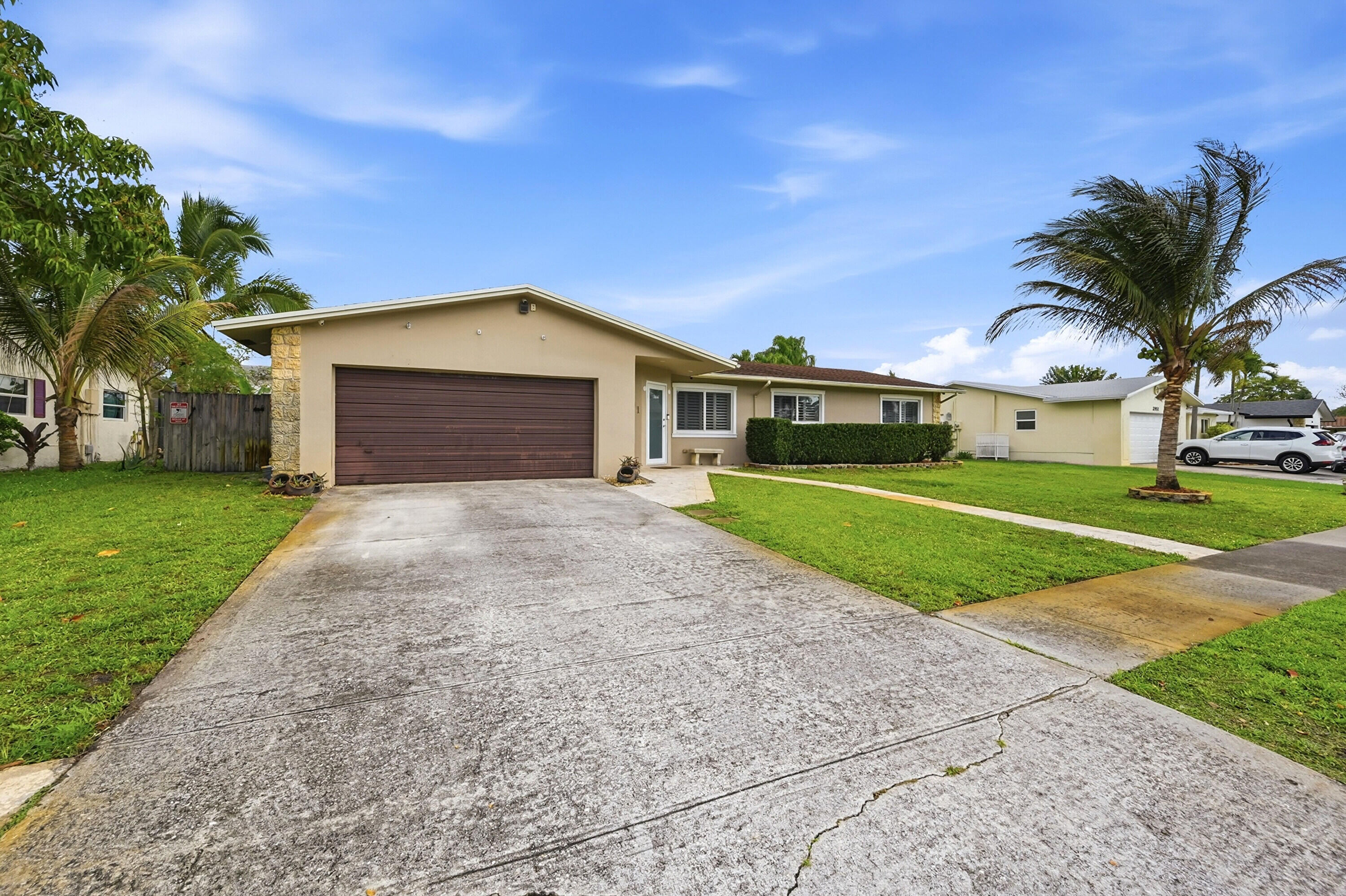 4001 NW 4th Court