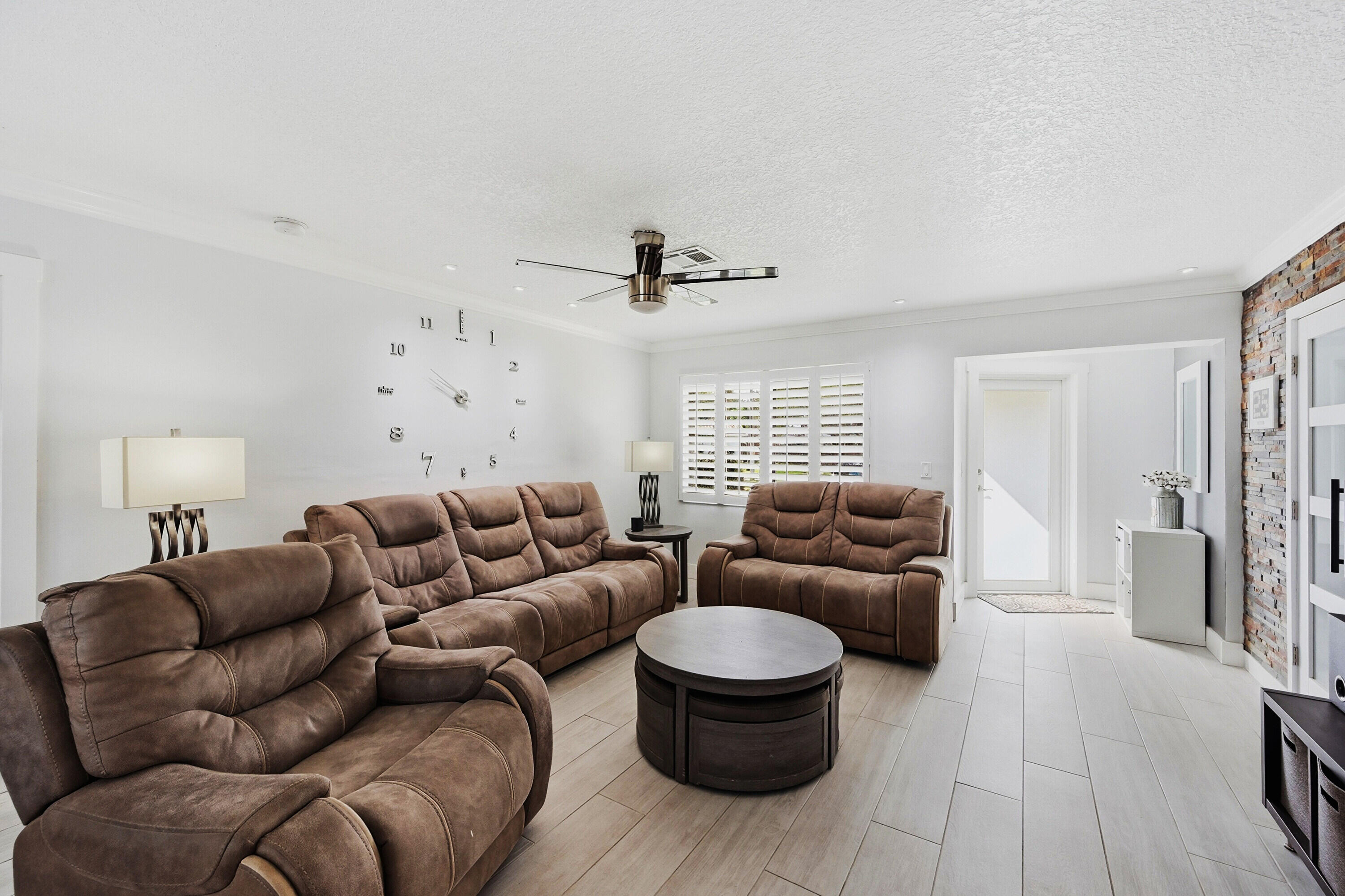 4001 NW 4th Court